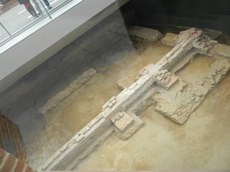 Archaeological remains of the President's House displayed beneath glass in Philadelphia